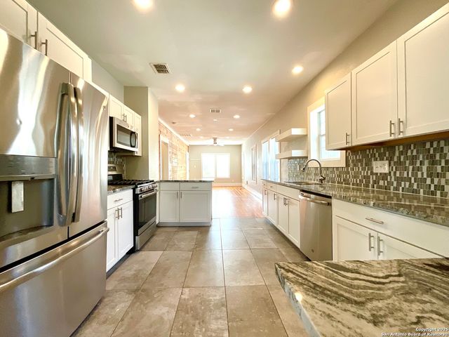 1427 BURNET ST, San Antonio, TX 78202