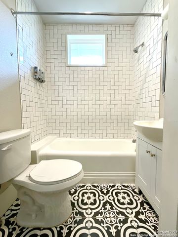 1427 BURNET ST, San Antonio, TX 78202