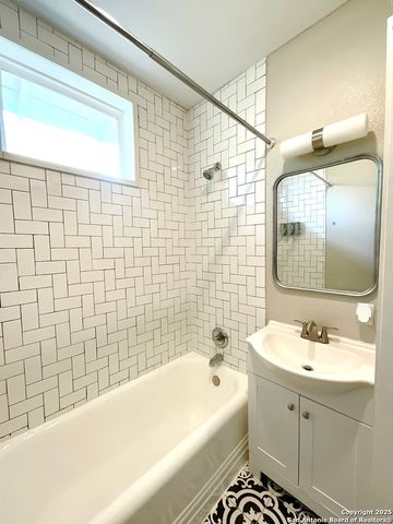 1427 BURNET ST, San Antonio, TX 78202