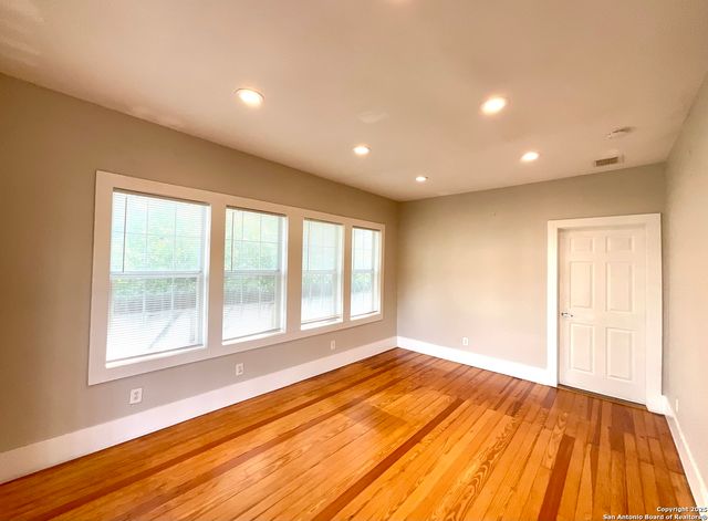 1427 BURNET ST, San Antonio, TX 78202