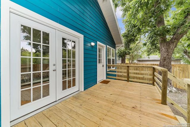 1427 BURNET ST, San Antonio, TX 78202