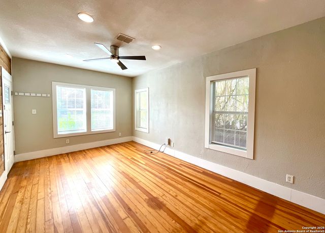 1427 BURNET ST, San Antonio, TX 78202