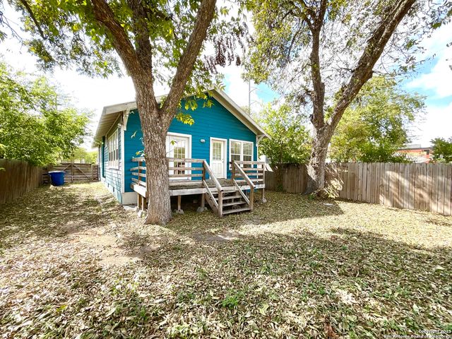 1427 BURNET ST, San Antonio, TX 78202