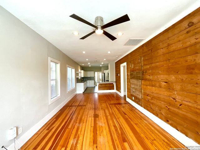 1427 BURNET ST, San Antonio, TX 78202