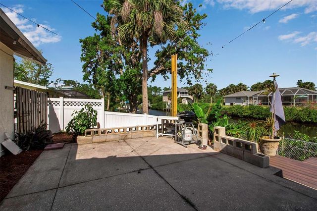 9011 HILOLO LANE, Venice, FL 34293