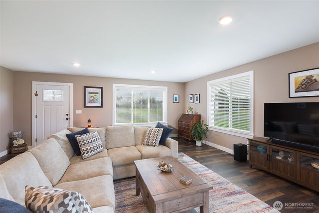 41 Victoria View Street, Sequim, WA 98382