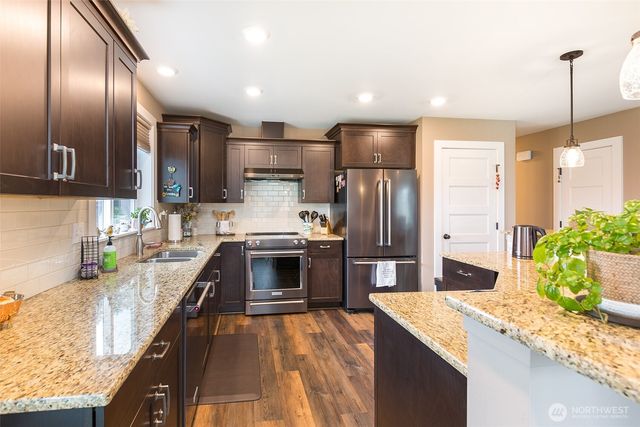 41 Victoria View Street, Sequim, WA 98382