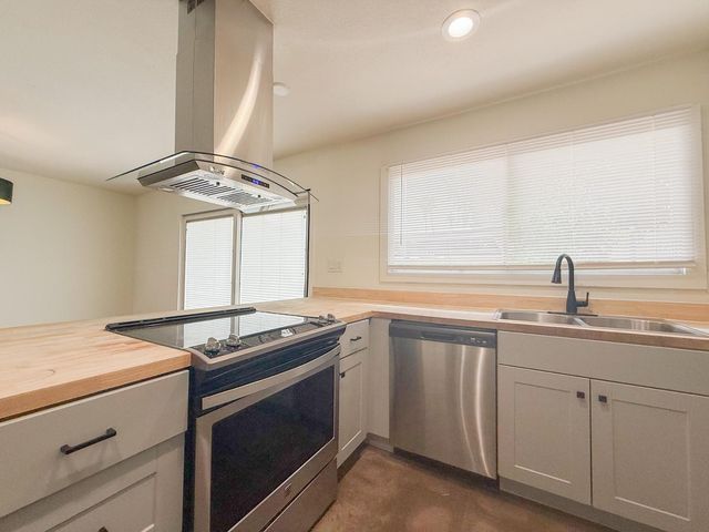 4440 W Solano Drive N, Glendale, AZ 85301