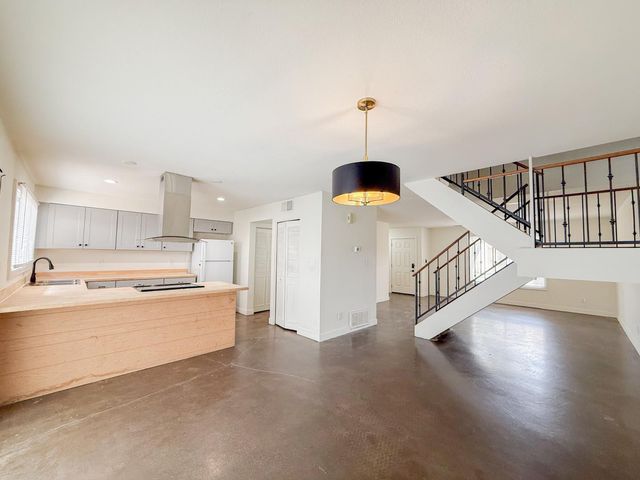 4440 W Solano Drive N, Glendale, AZ 85301