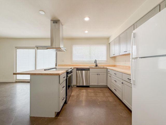 4440 W Solano Drive N, Glendale, AZ 85301