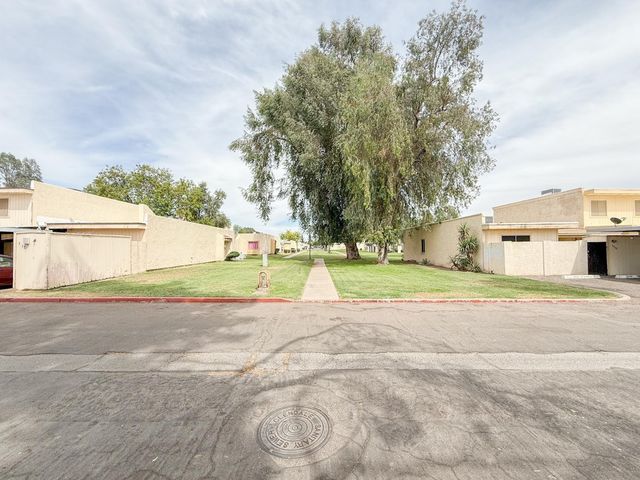 4440 W Solano Drive N, Glendale, AZ 85301