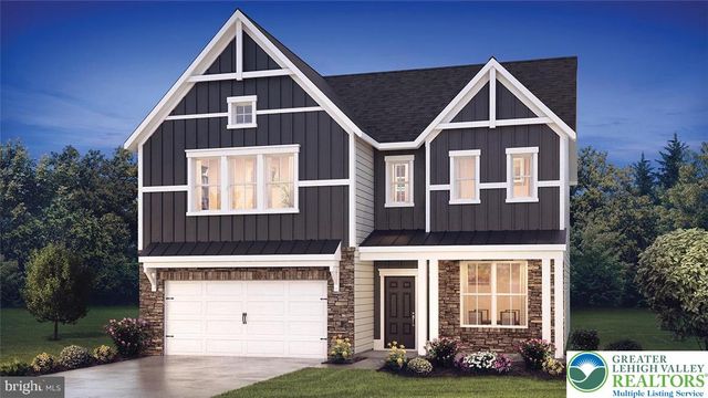 102 Winding Road, Forks Twp, PA 18040
