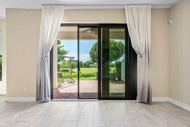 10210 Akenside Drive, Boca Raton, FL 33428