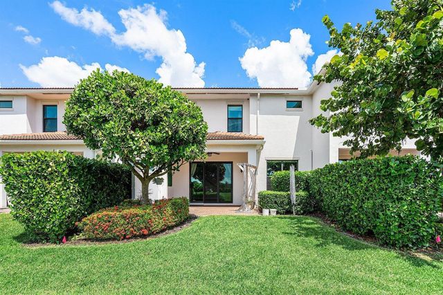10210 Akenside Drive, Boca Raton, FL 33428