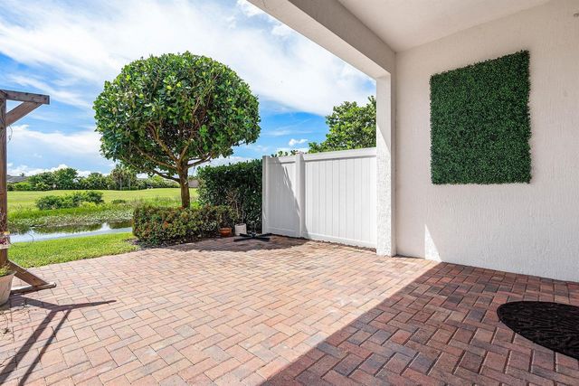 10210 Akenside Drive, Boca Raton, FL 33428