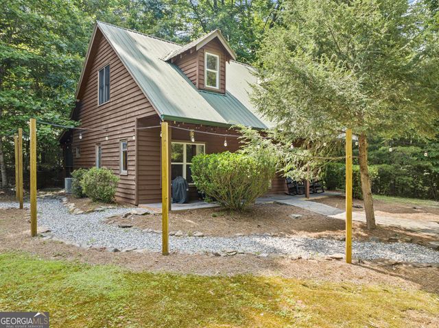 325 Blue Creek Cove, Cleveland, GA 30528