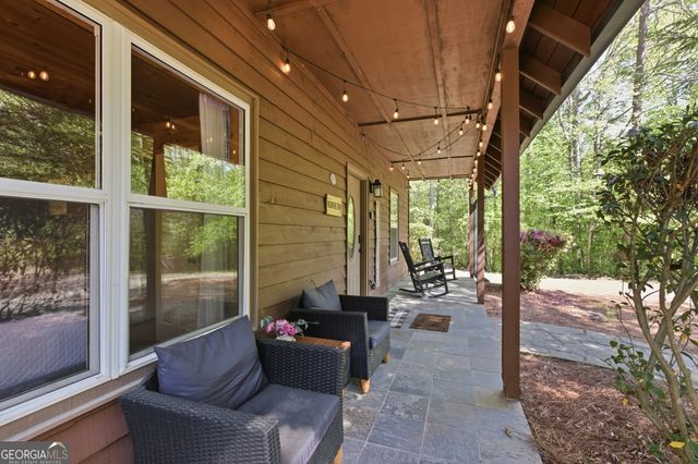 325 Blue Creek Cove, Cleveland, GA 30528