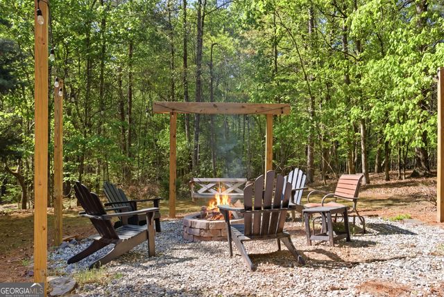 325 Blue Creek Cove, Cleveland, GA 30528