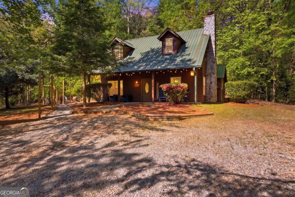 325 Blue Creek Cove, Cleveland, GA 30528