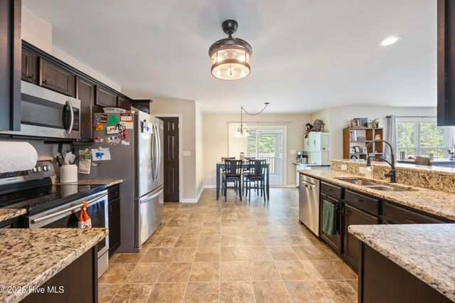 601 Prince William Drive, Elizabeth City, NC 27909