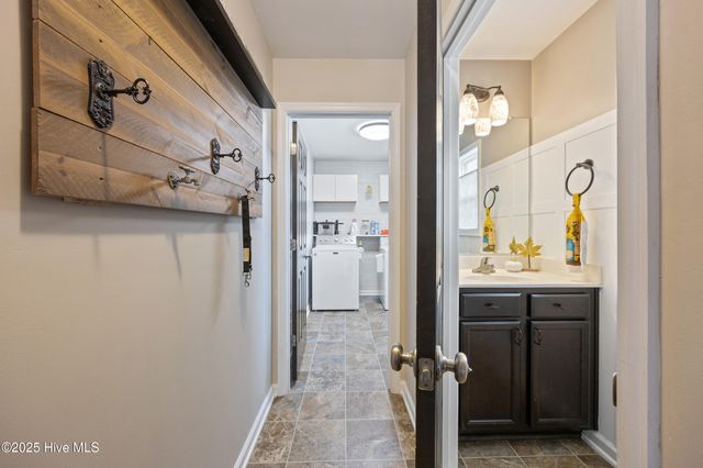 601 Prince William Drive, Elizabeth City, NC 27909