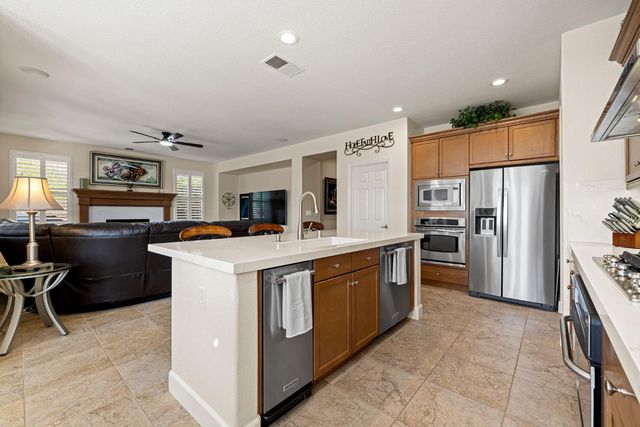 9010 Hearst Pl, El Dorado Hills, CA 95762