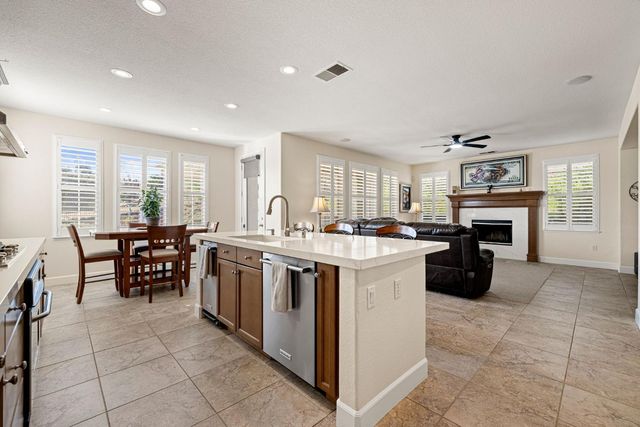 9010 Hearst Pl, El Dorado Hills, CA 95762