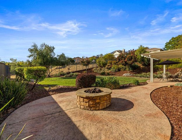9010 Hearst Pl, El Dorado Hills, CA 95762