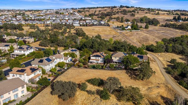 9010 Hearst Pl, El Dorado Hills, CA 95762