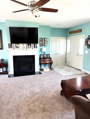 139 Duncan Drive, Pataskala, OH 43062