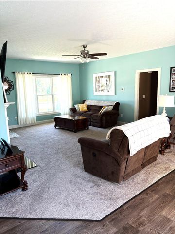 139 Duncan Drive, Pataskala, OH 43062