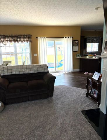 139 Duncan Drive, Pataskala, OH 43062