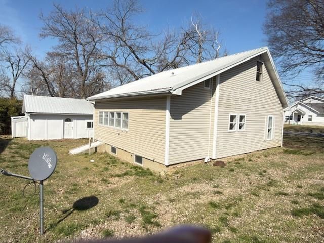 609 W Lee Street, Nevada, MO 64772