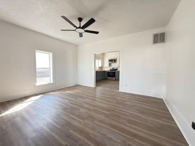 609 W Lee Street, Nevada, MO 64772