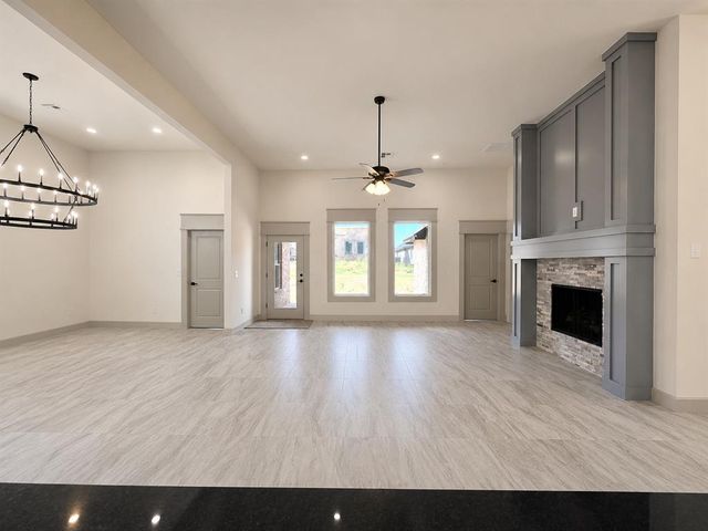 11620 NW 103rd Street, Yukon, OK 73099