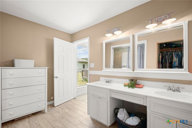 9725 Bock Road, Buda, TX 78610