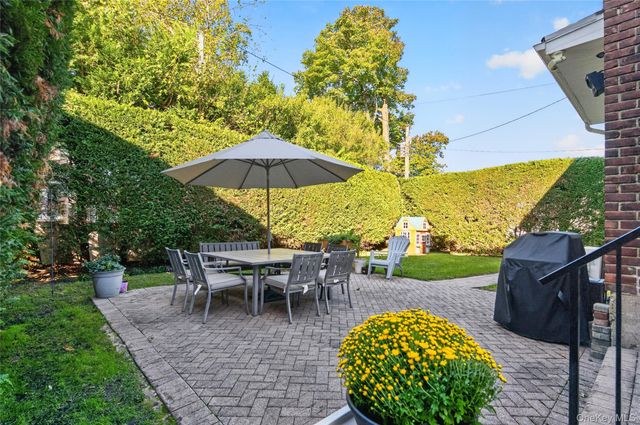 214 Wetherill Road, Garden City, NY 11530