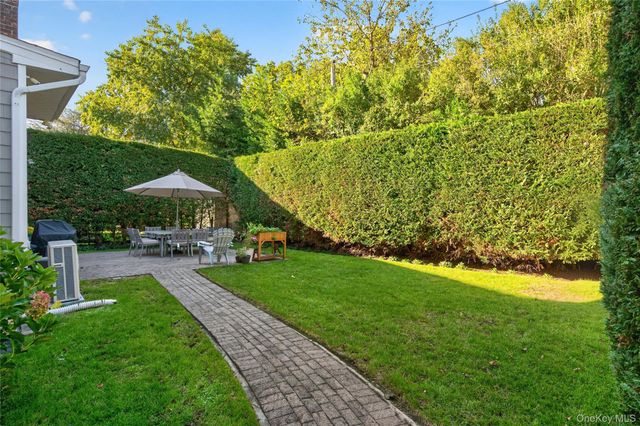 214 Wetherill Road, Garden City, NY 11530