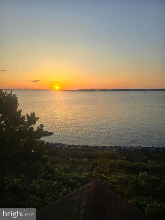 426 NARROWS POINTE DR, Grasonville, MD 21638