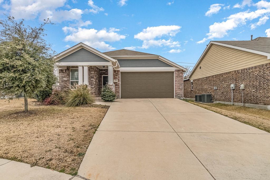 7905 Wildwest Drive, Fort Worth, TX 76131