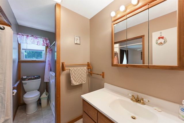 37 Adams Street, St. Albans City, VT 05478