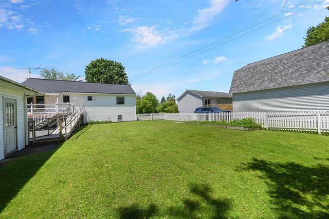 37 Adams Street, St. Albans City, VT 05478