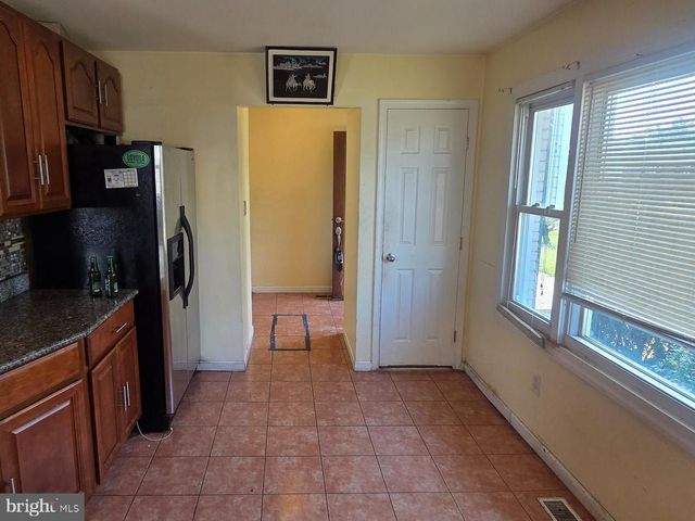 7906 DAWNWOOD CT, Lanham, MD 20706
