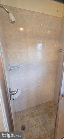 7906 DAWNWOOD CT, Lanham, MD 20706