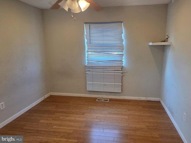 7906 DAWNWOOD CT, Lanham, MD 20706
