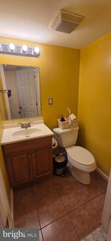 7906 DAWNWOOD CT, Lanham, MD 20706