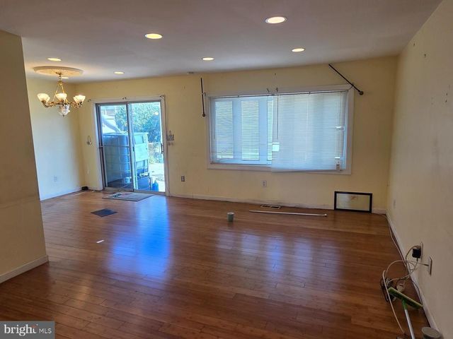 7906 DAWNWOOD CT, Lanham, MD 20706