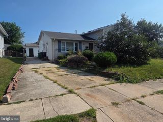 7906 DAWNWOOD CT, Lanham, MD 20706