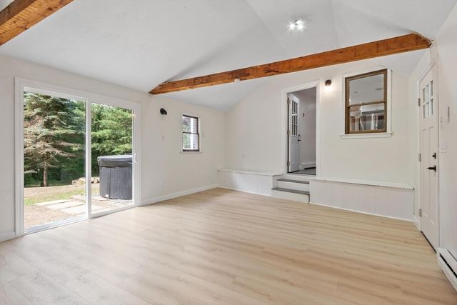 29 Tyler Rd, Townsend, MA 01469