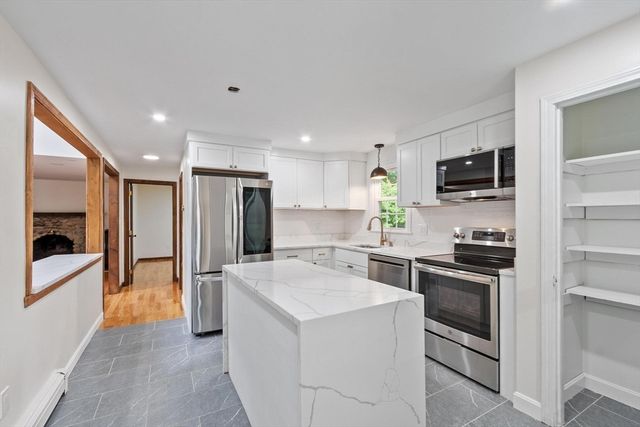 29 Tyler Rd, Townsend, MA 01469